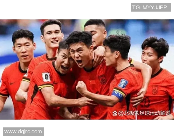 足球明星年少时的珍贵照片回顾展现他们成长历程的精彩瞬间