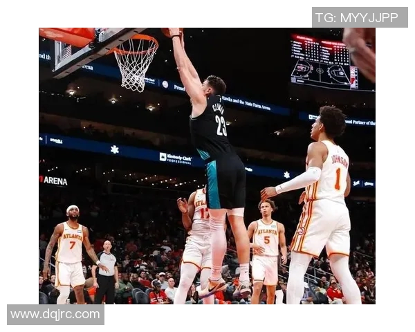 305老鹰与开拓者激战正酣球迷期待精彩对决与绝妙表现