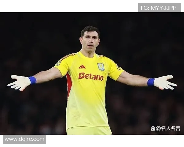 库尔图瓦:从守门员到传奇的蜕变之路与足球生涯回顾